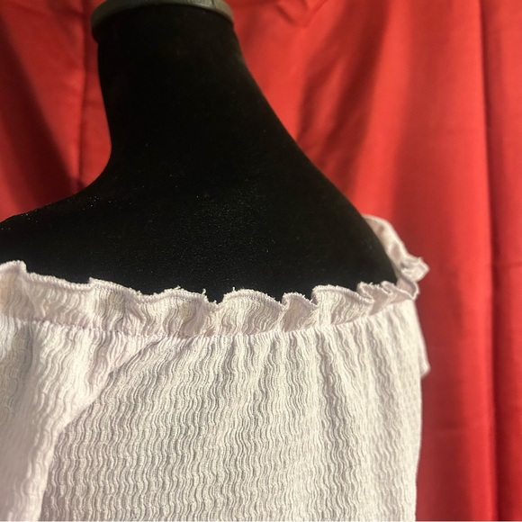 Lavender Ruffled Off-Shoulder Top - Picture 4 of 6